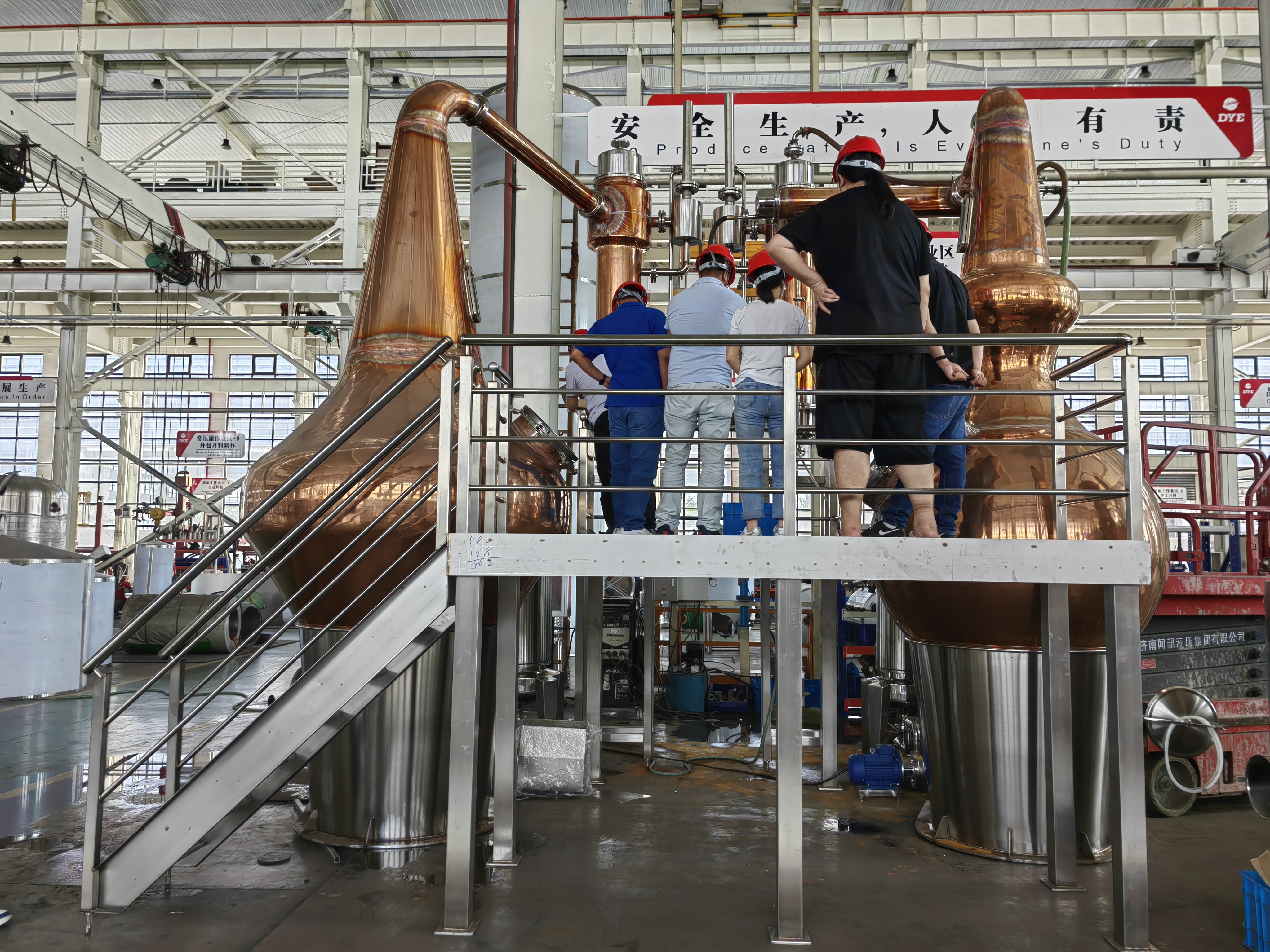 热烈欢迎尼泊尔客户参观我们的工厂 - 大裕