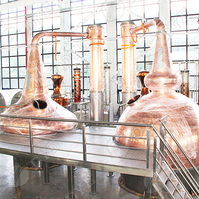 双釜蒸馏器 铜锅蒸馏设备 威士忌壶式蒸馏器定制