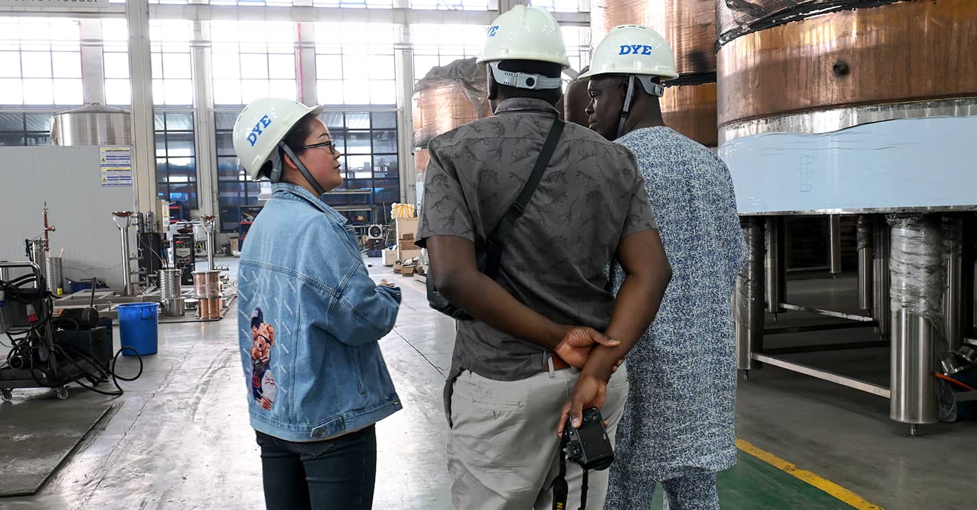 DYE 的布基纳法索客户