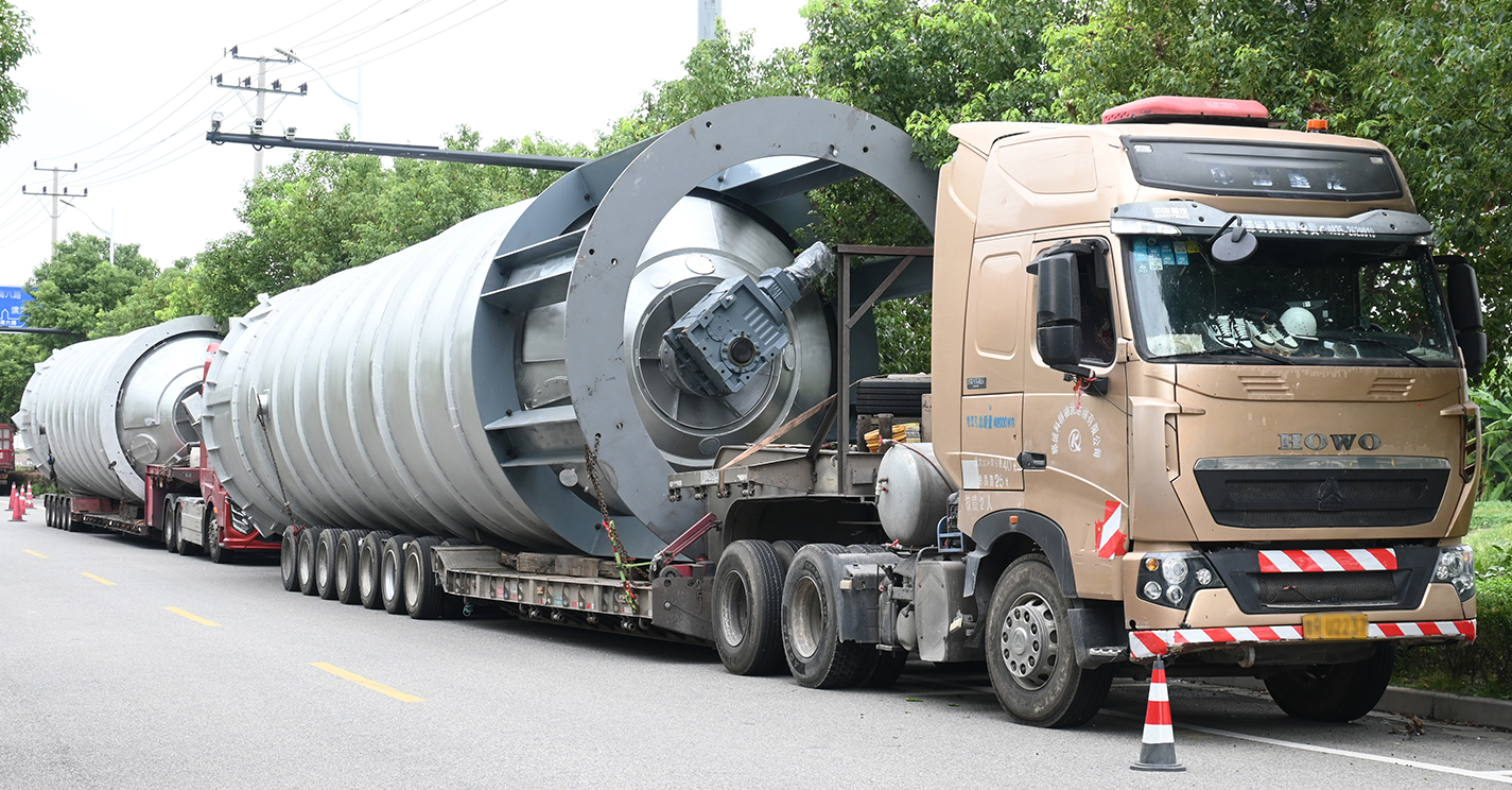 重磅启程！100吨化工巨无霸搅拌罐今日发车