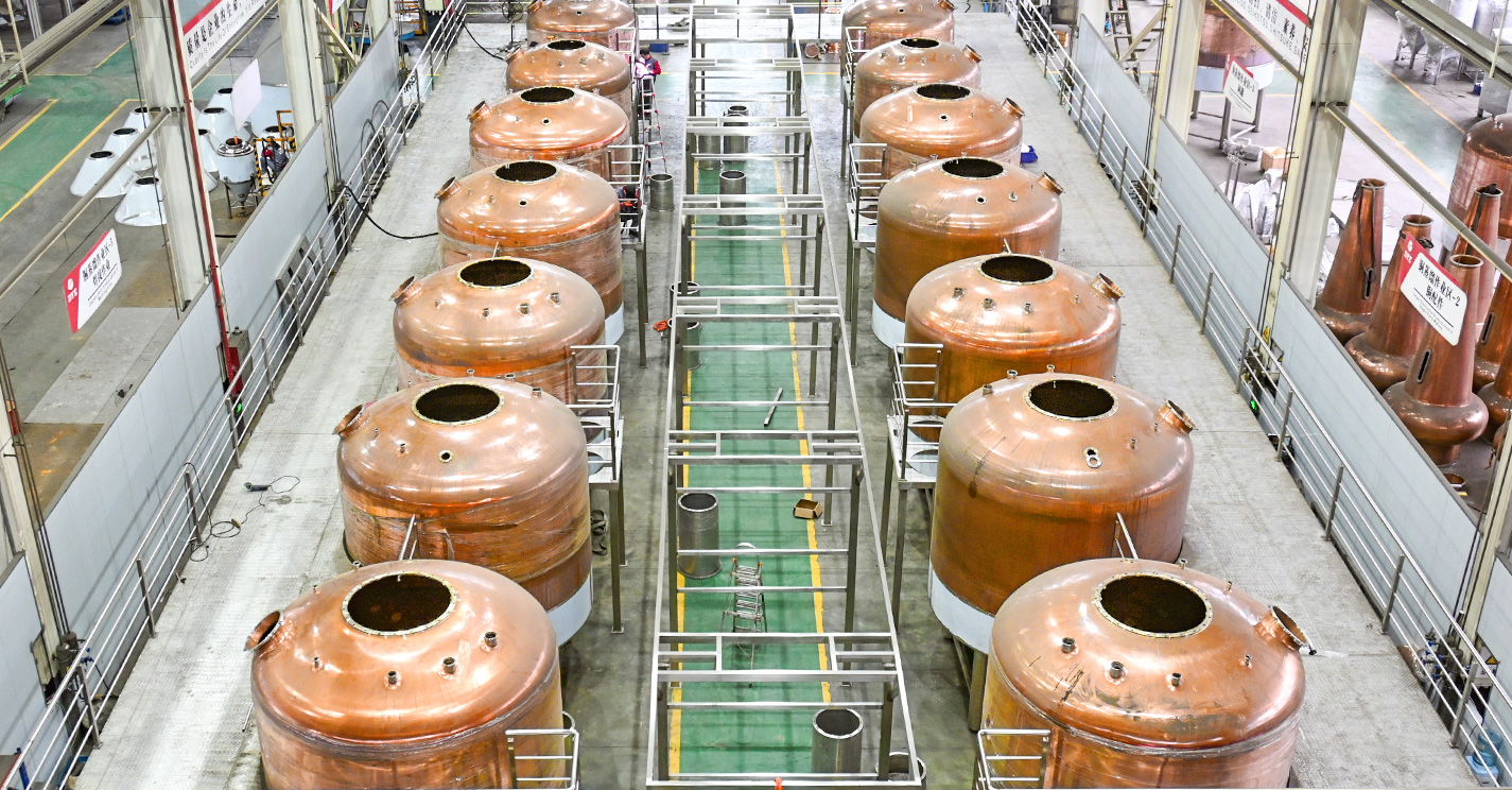 10000L+6000L，16套壶式蒸馏设备